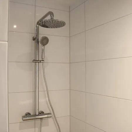 Ooghduyne 133 جوليانادورب